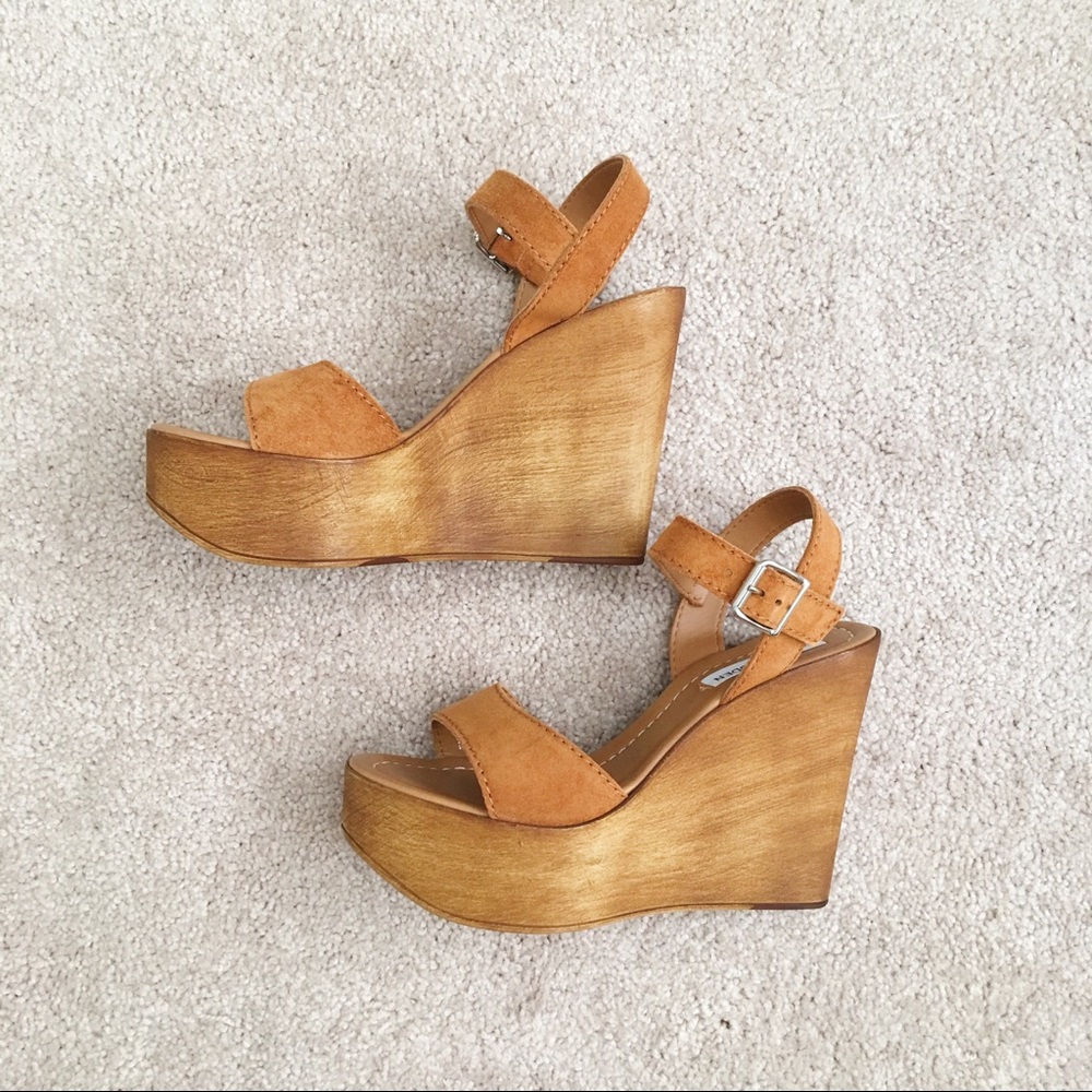 NEW Steve Madden Wedges
